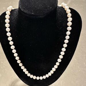Elegant White Pearl Necklace